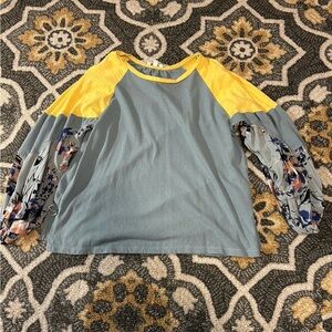 Umgee Yellow and Blue Floral Sleeve Blouse
